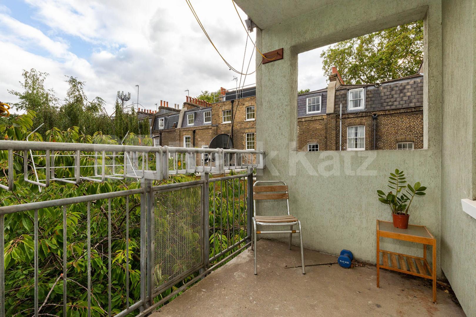 perfect for student sharers and young professionals looking to be central  Birkenhead Street, Kings Cross